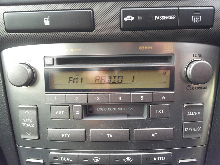 Toyota Avensis T3-X cd-changer